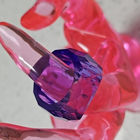 ✨️Fun Fashion Purple Plastic Avon Faceted Ring Size 8/9 - Picture 4 of 10
